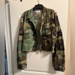 Vintage Camouflage Cropped Jacket - Olive
